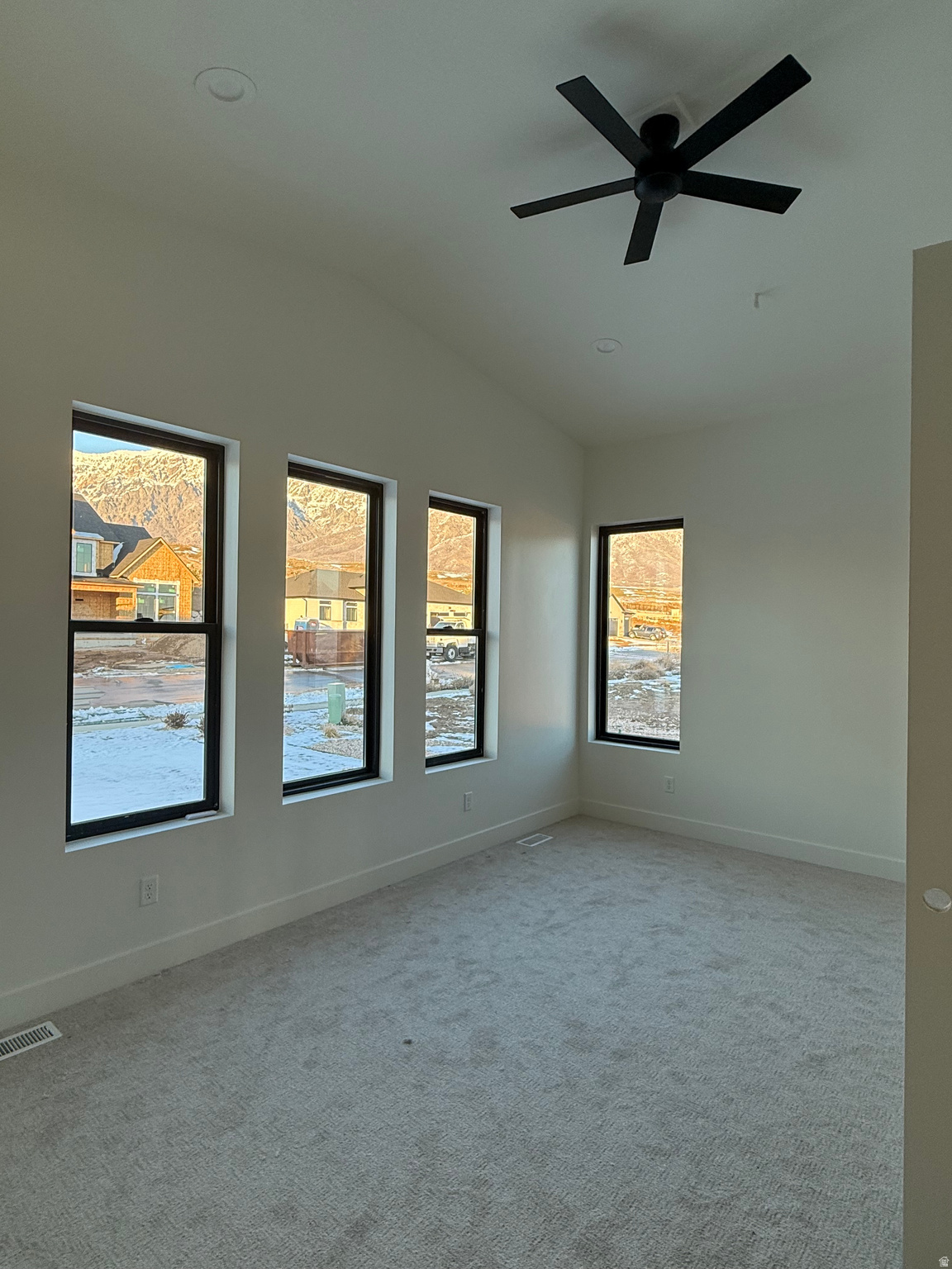 DEER CREST - Residential