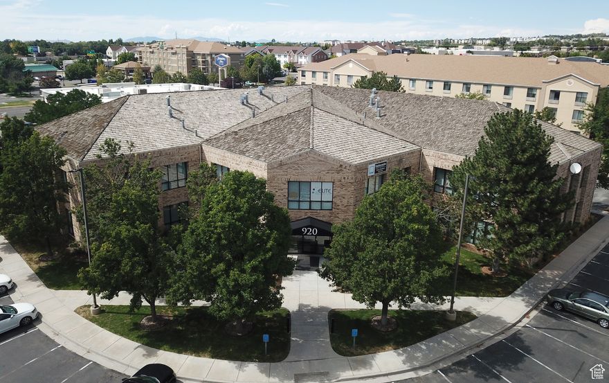 920 West Building  Suite 100-A: 1,316 SF  4.00/1,000 SF Parking Ratio  In the Center of Layton's Commercial Area  Close to Restaurants and Layton Hills Mall  Improvement Dollars Available for Long-Term Deal