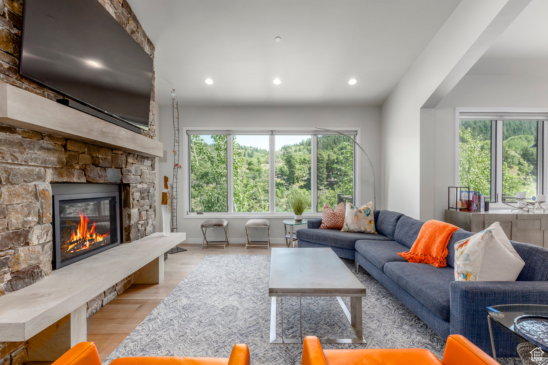 158 RIDGE AVE