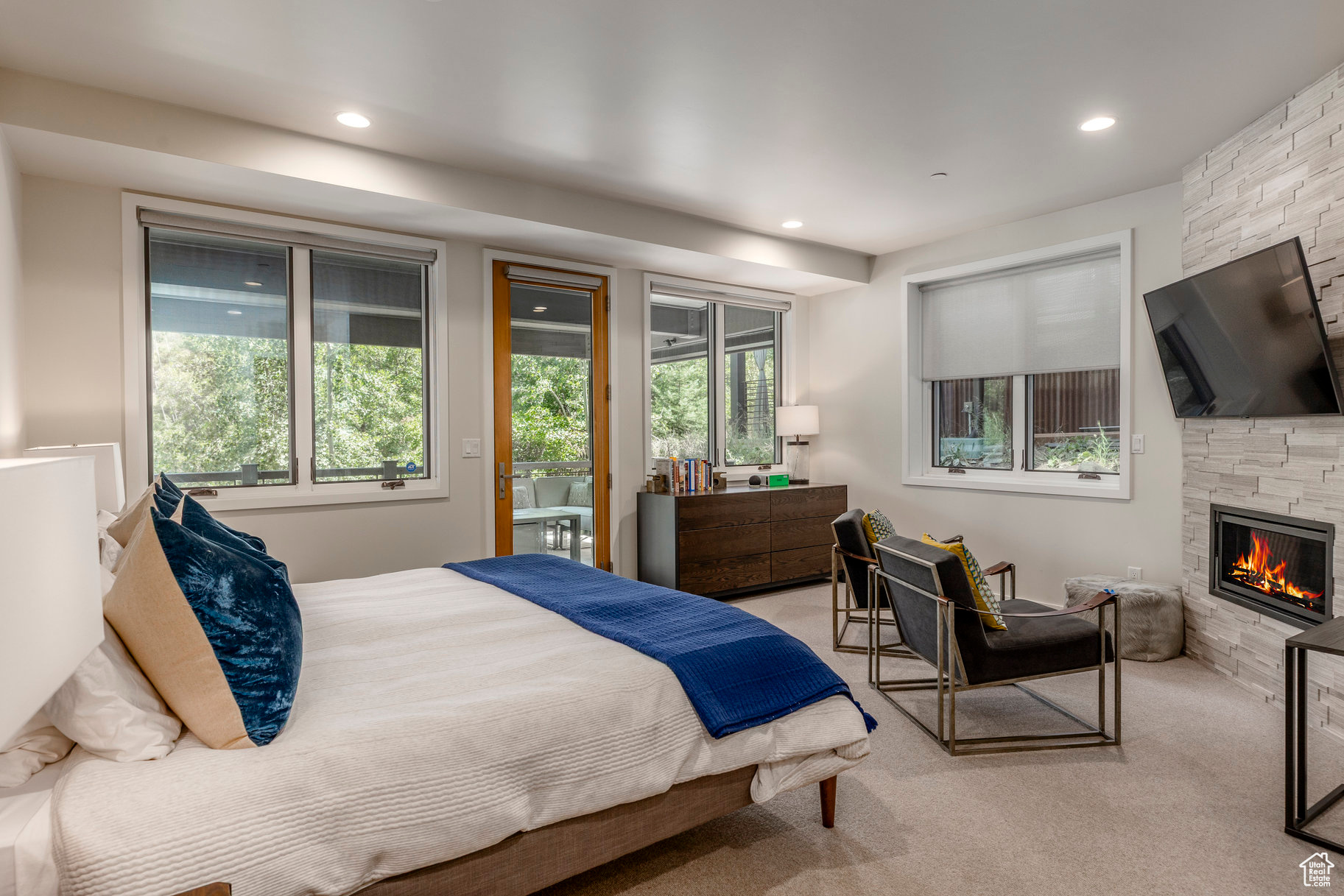 KING RIDGE ESTATES - Residential