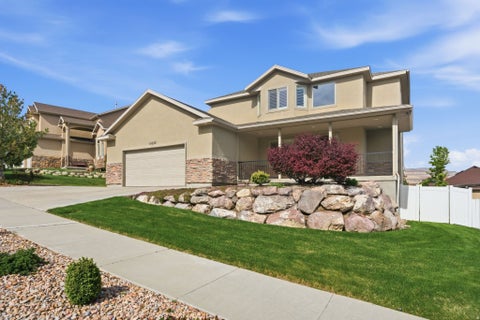 Homes For Sale - 14328 S Garden Rose Ln<br/> Salt Lake County, Herriman, UT 84096