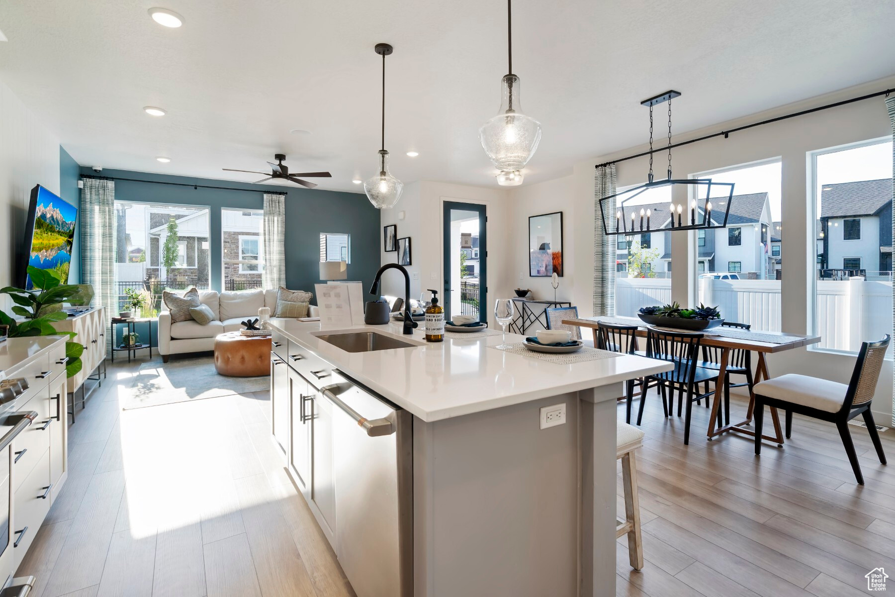 RIDGEVIEW CARRIAGES - Residential