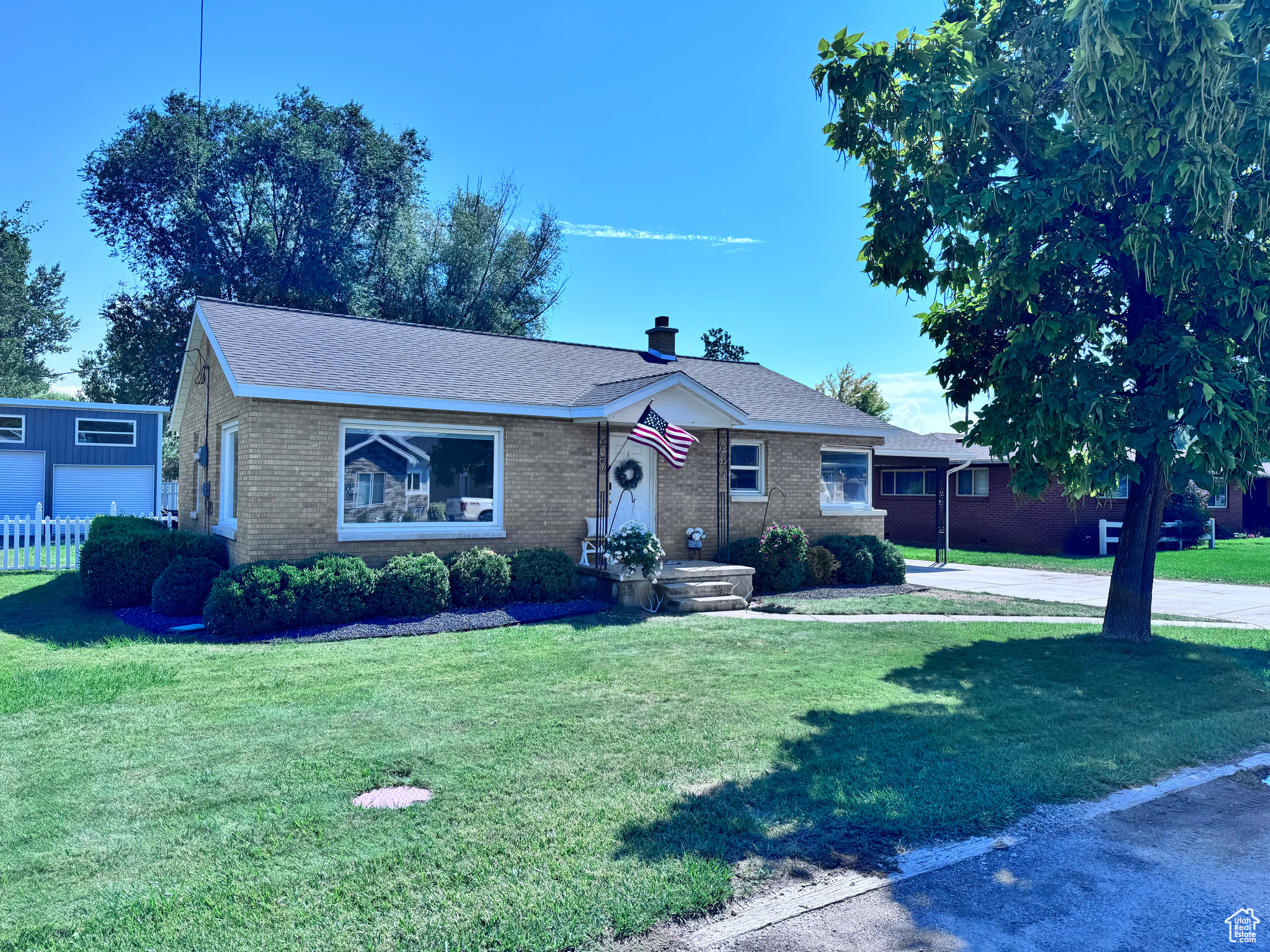 2468 N 4350 W