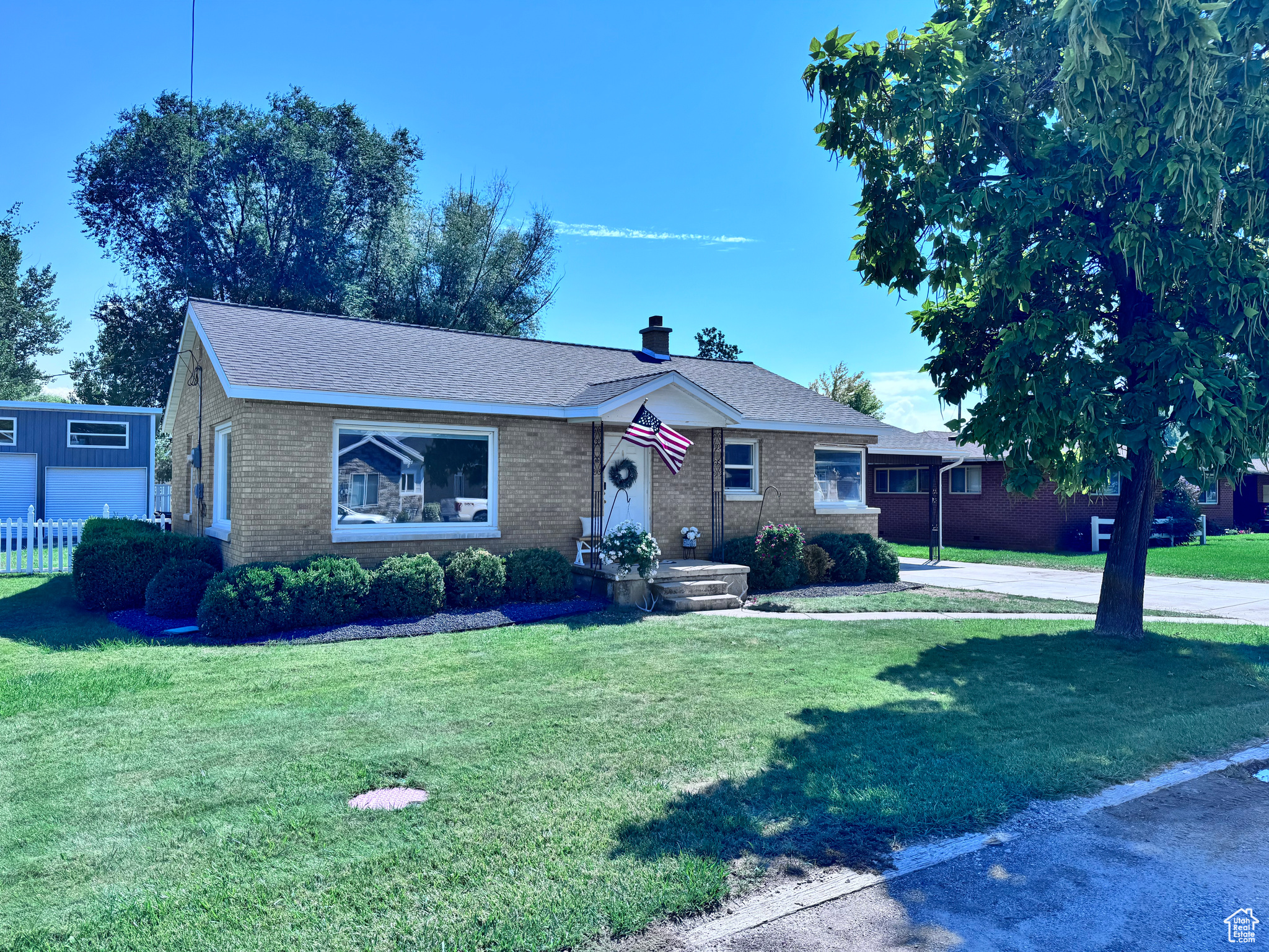 2468 N 4350 W