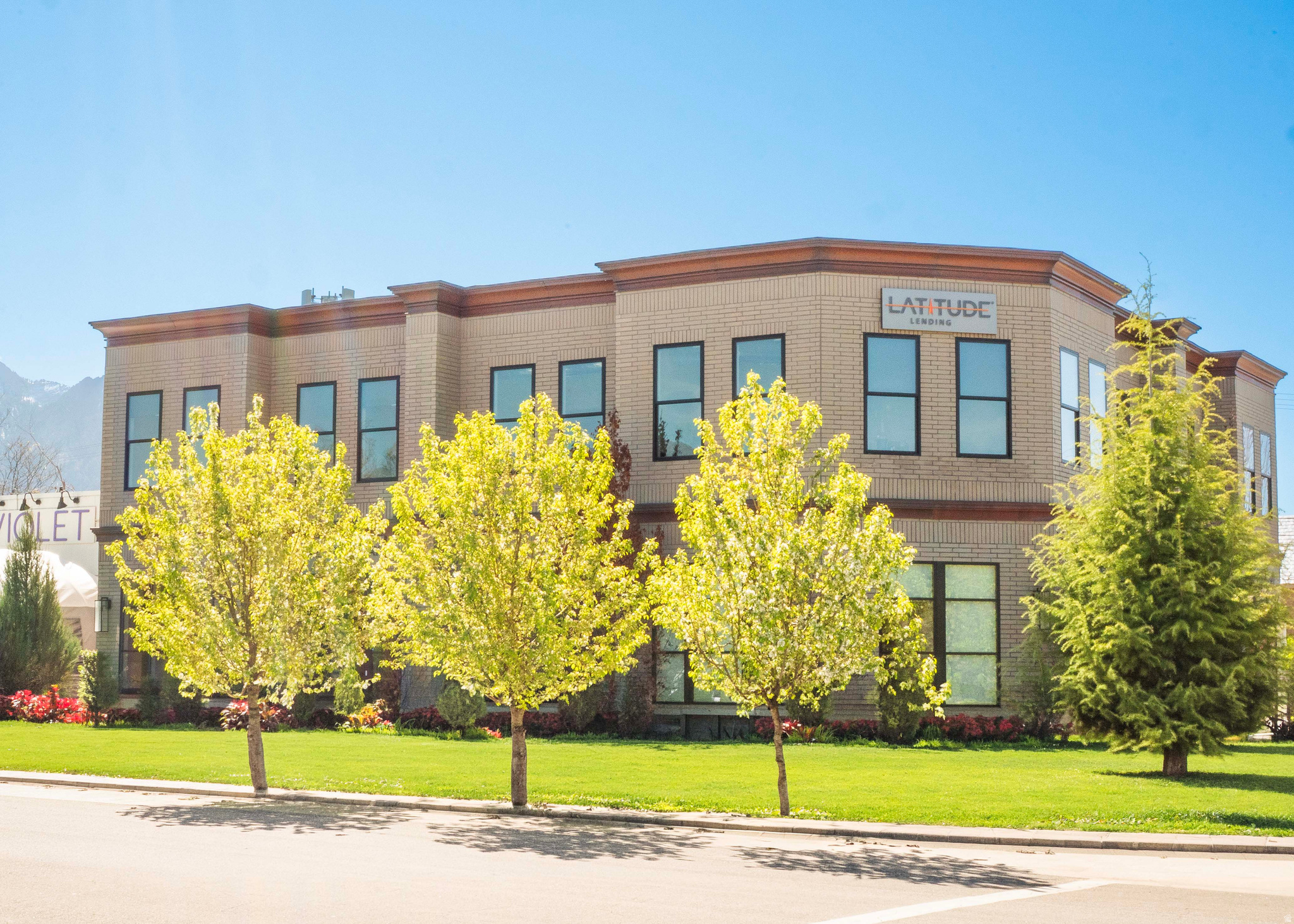 HIGHLAND PARK - Commercial Lease