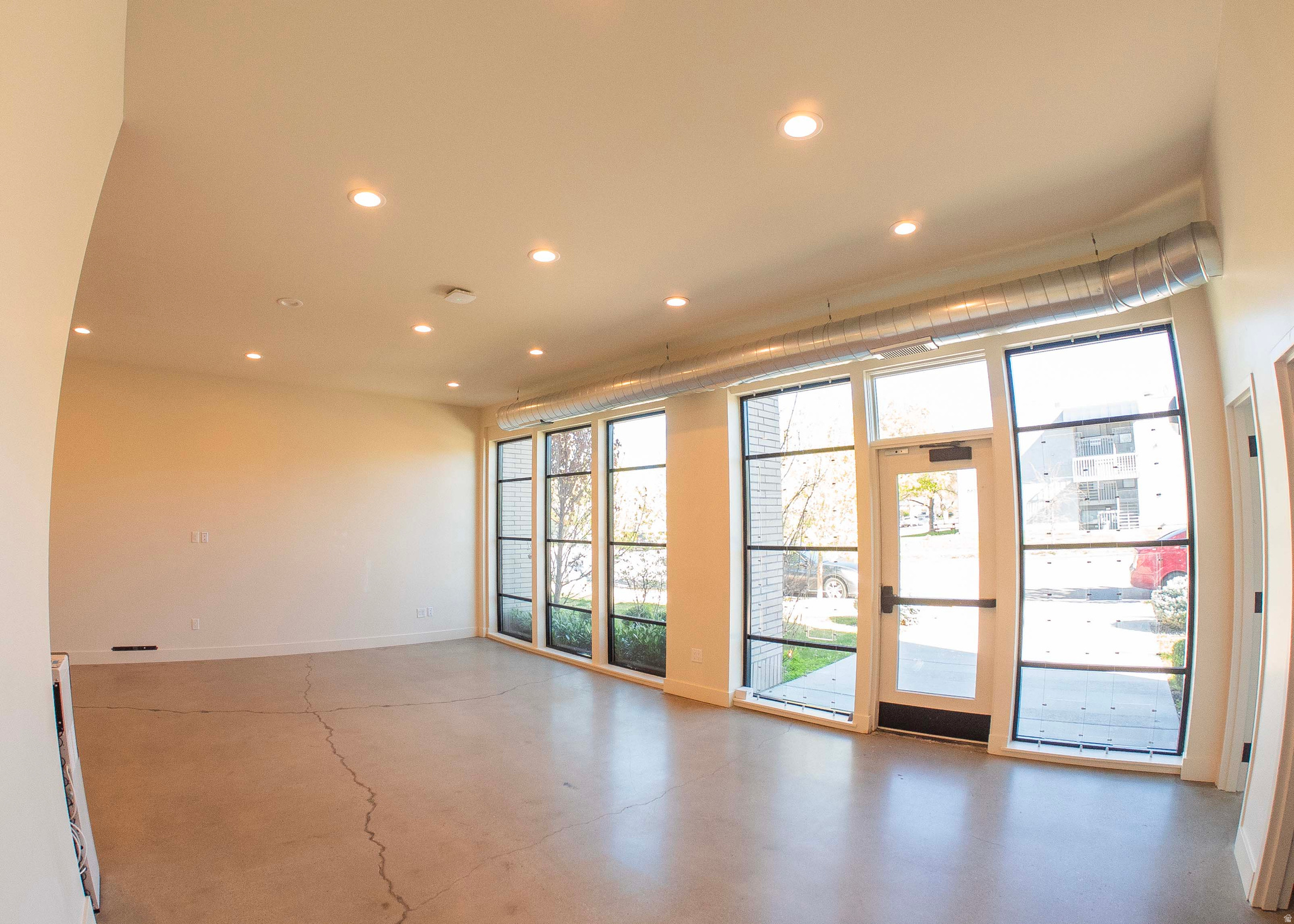 HIGHLAND PARK - Commercial Lease