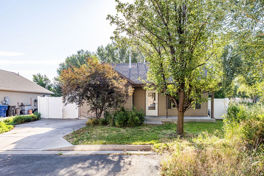 Photo of 778 S 650 W, Logan, UT 84321 (MLS # 2172126)