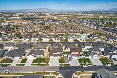 Tiny photo for 1147 N CARRIAGE LN, Spanish Fork, UT 84660 (MLS # 2150098)