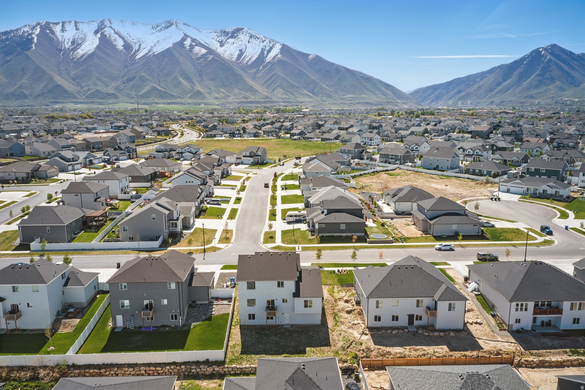 LEGACY FARMS - Residential