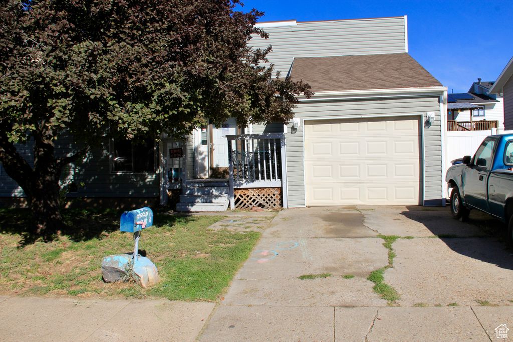 Photo of 2622 N 175 W, Clearfield, UT 84016 (MLS # 2112277)