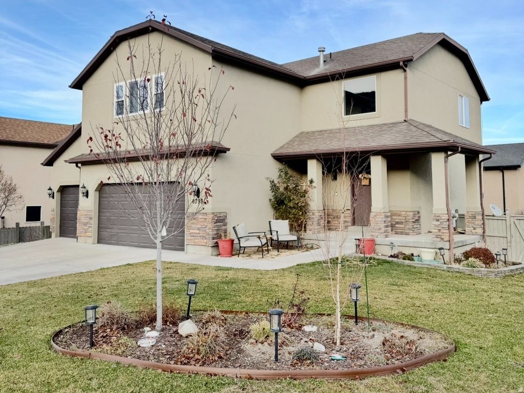 Photo of 6798 N YAKIMA WAY, Eagle Mountain, UT 84005 (MLS # 2126878)