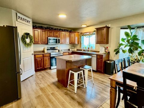 Tiny photo for 6798 N YAKIMA WAY, Eagle Mountain, UT 84005 (MLS # 2126878)