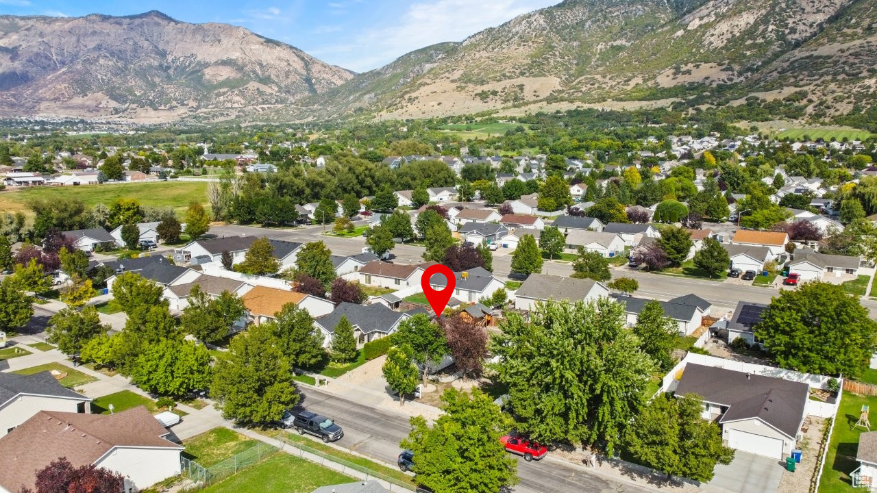 WHISPER WILLOW - Residential