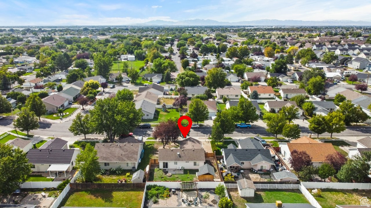 WHISPER WILLOW - Residential