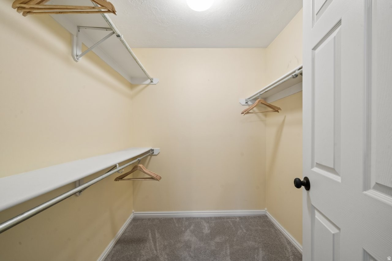 WHISPER WILLOW - Residential