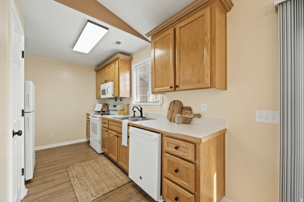 WHISPER WILLOW - Residential