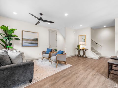 Tiny photo for 343 E 100 S, Santaquin, UT 84655 (MLS # 2114116)