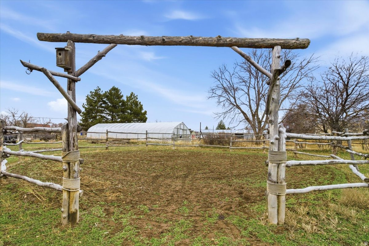 INTERMOUNTAIN SANPETE COUNTY - Residential