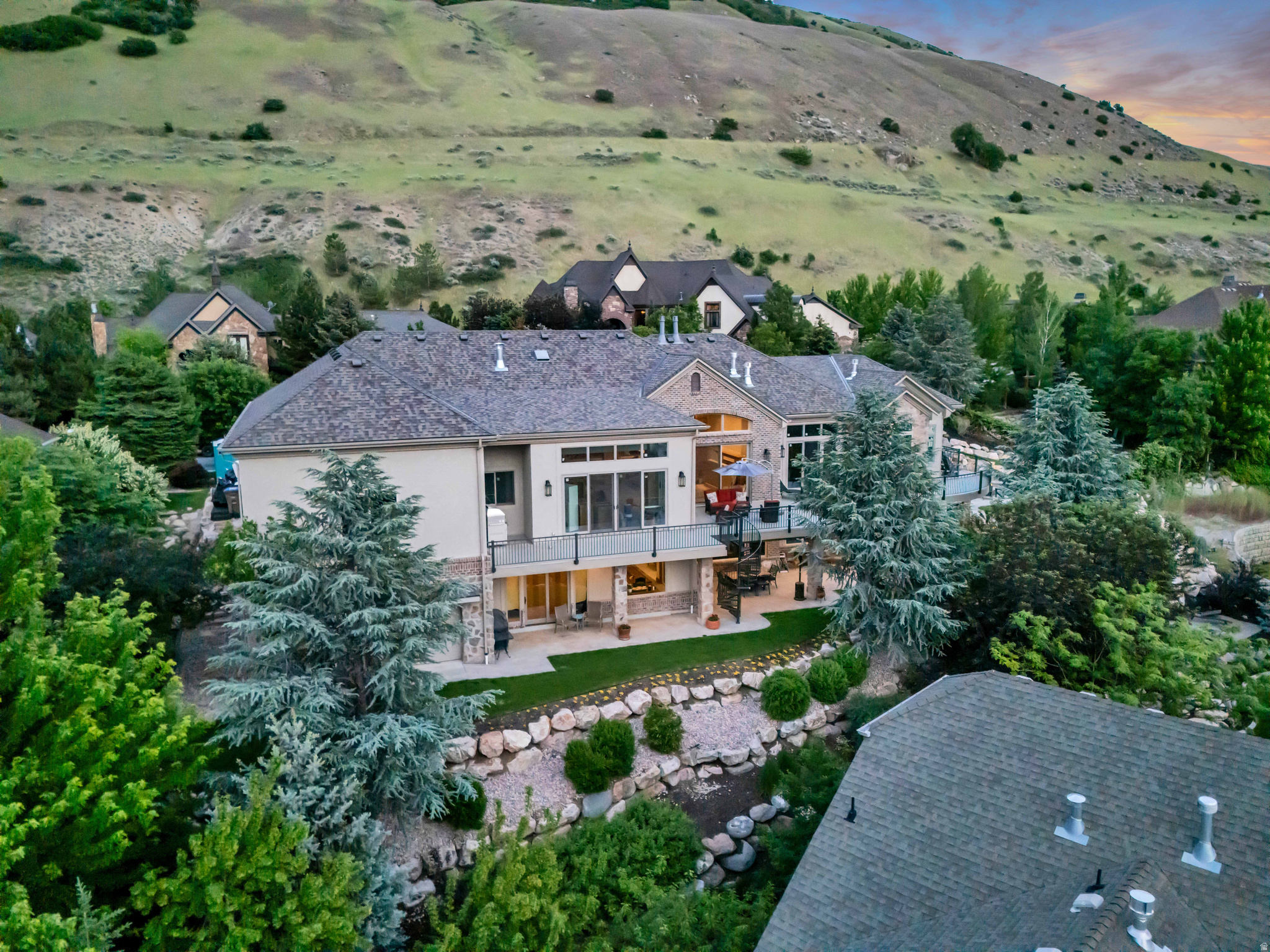 HICKORY RIDGE - Residential