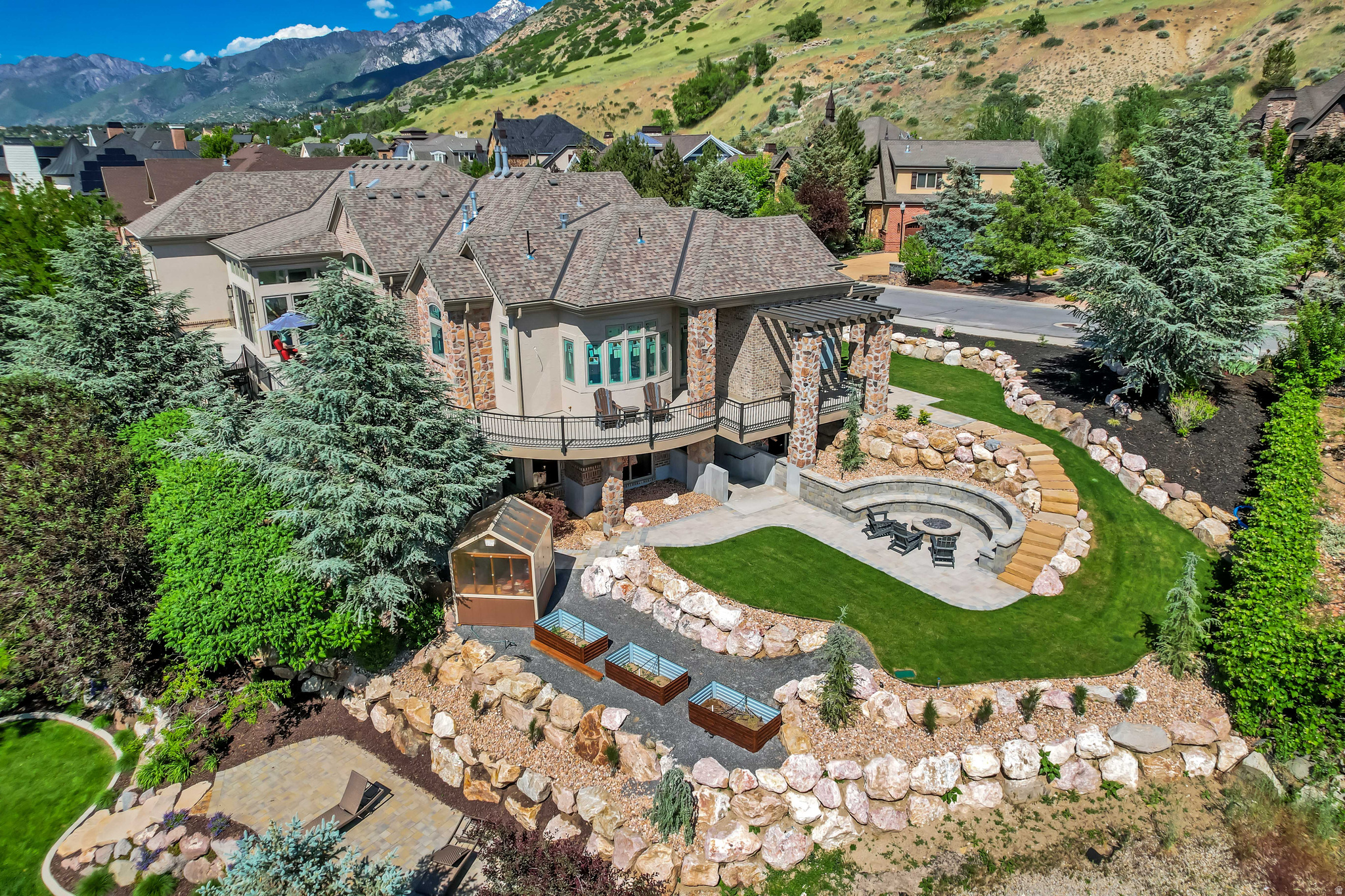 HICKORY RIDGE - Residential