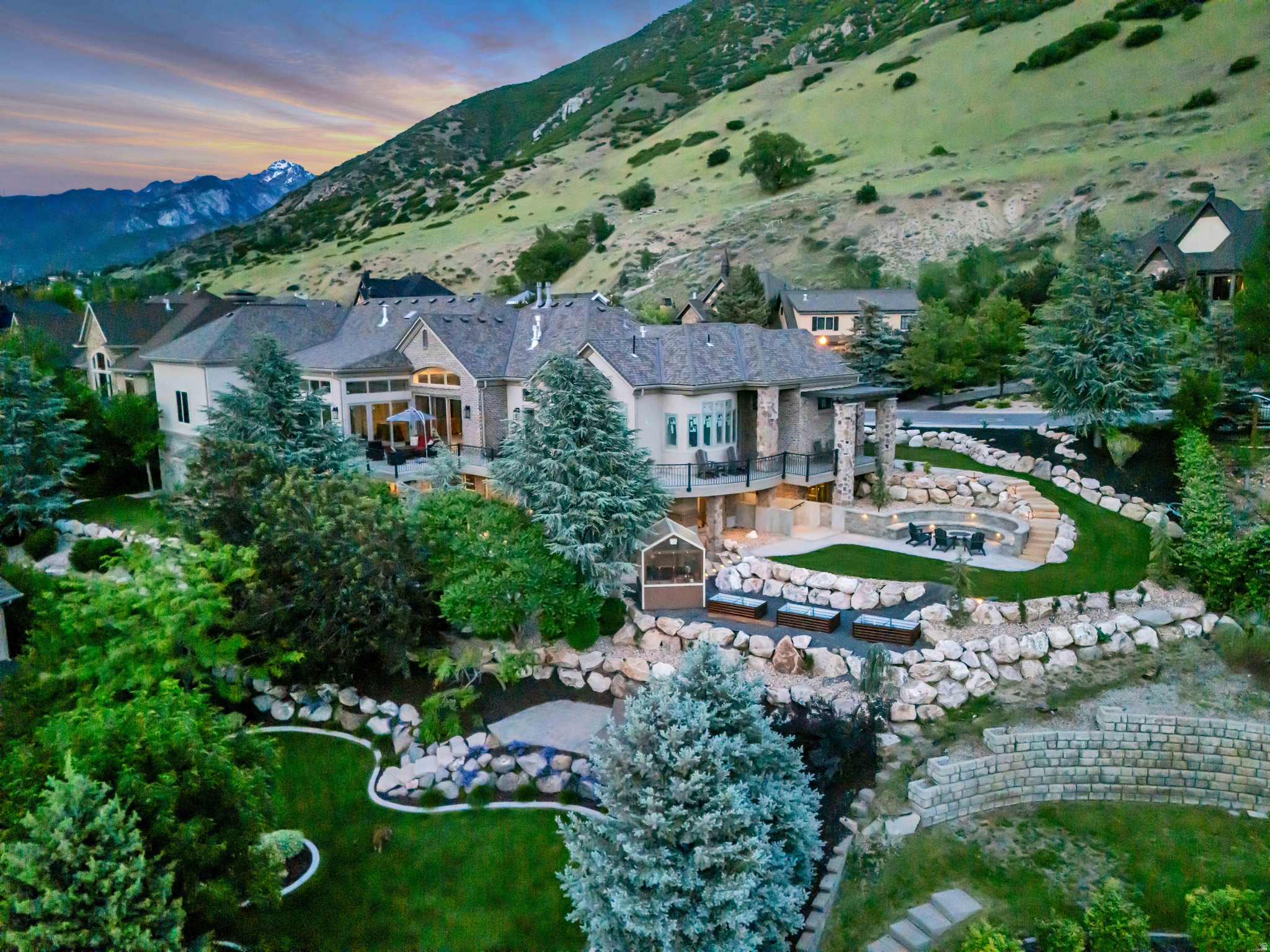 HICKORY RIDGE - Residential