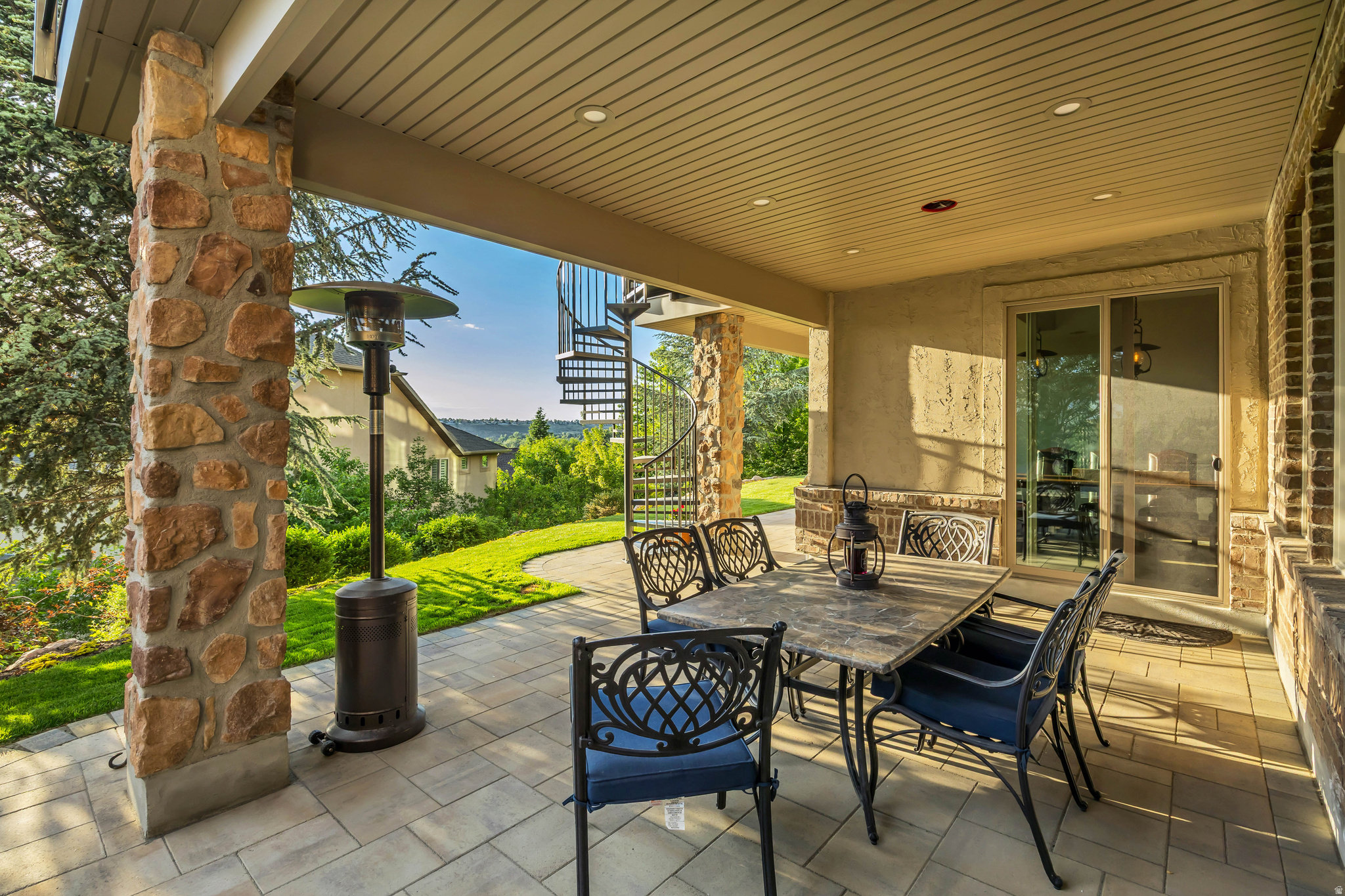 HICKORY RIDGE - Residential