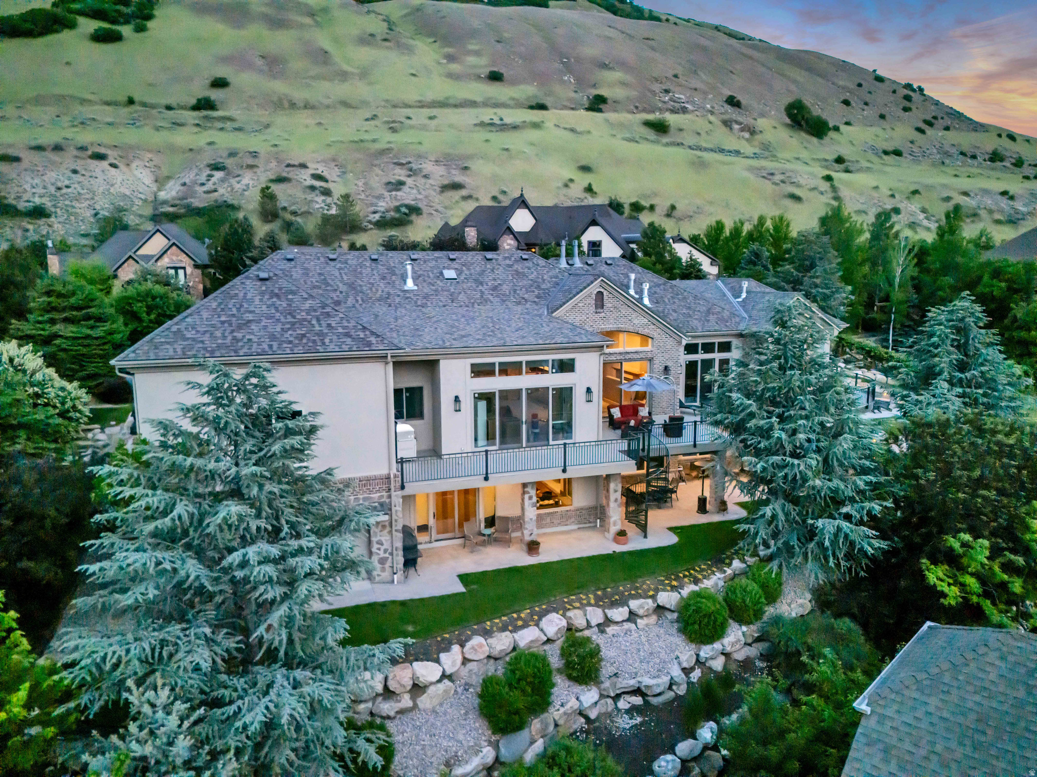 HICKORY RIDGE - Residential