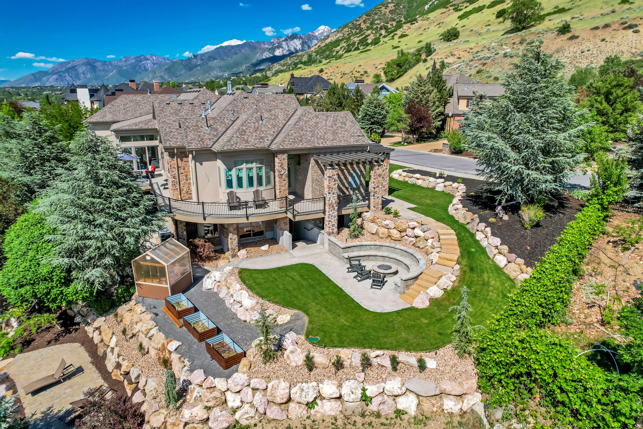 HICKORY RIDGE - Residential