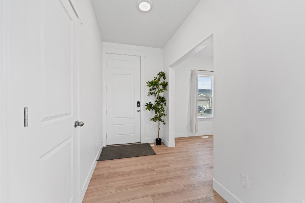 Photo of 3289 N PRONGHORN DR, Eagle Mountain, UT 84005 (MLS # 2180901)