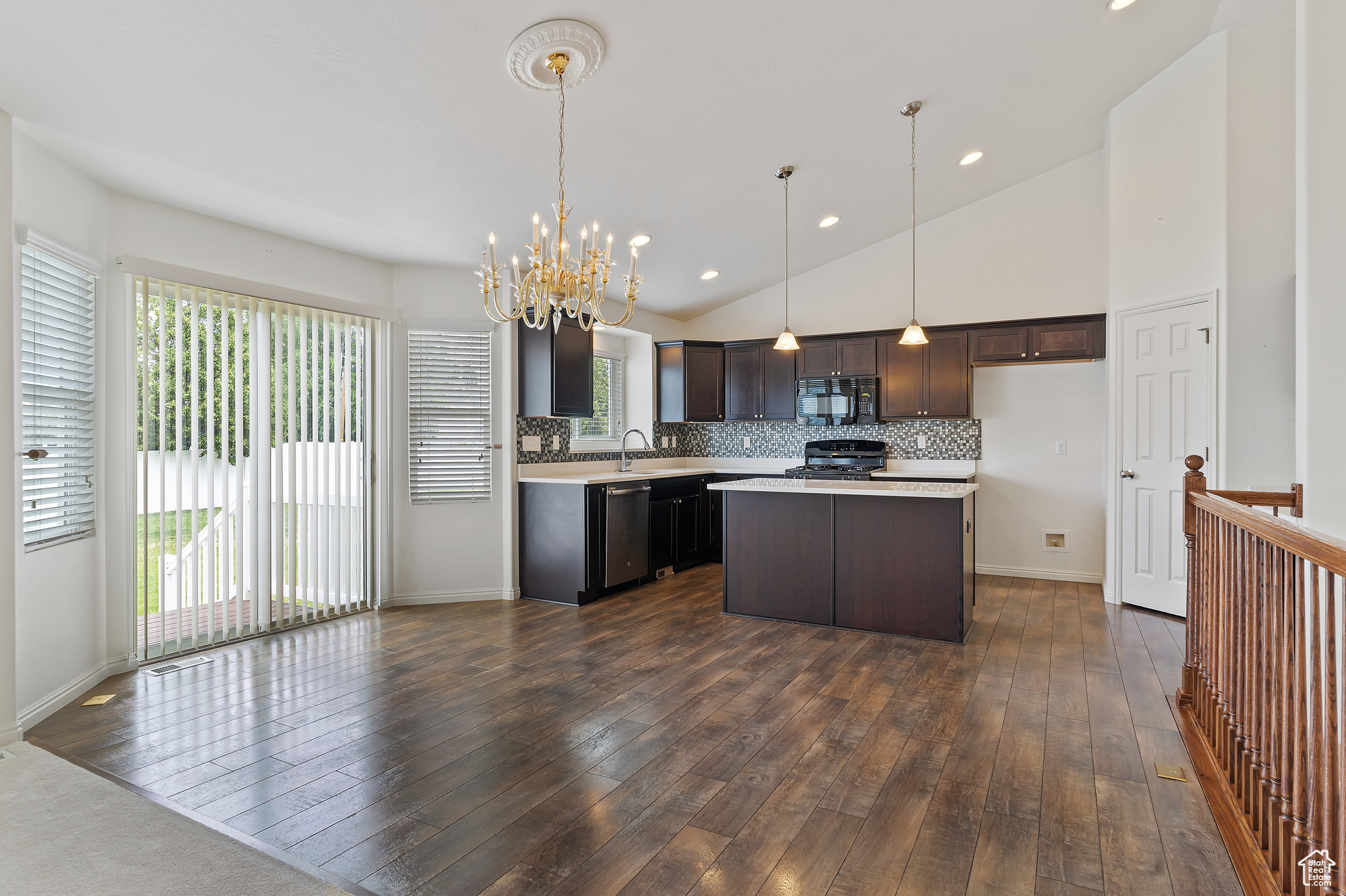 WHISPERING MEADOWS - Residential