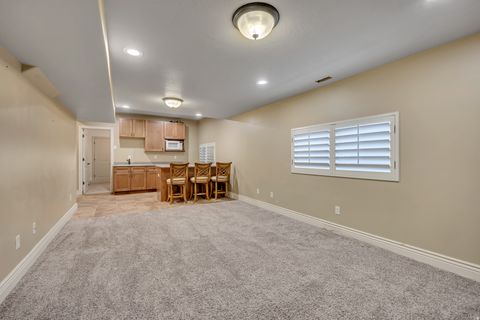 Tiny photo for 1695 E ENSIGN PL, Cottonwood Heights, UT 84121 (MLS # 2138105)
