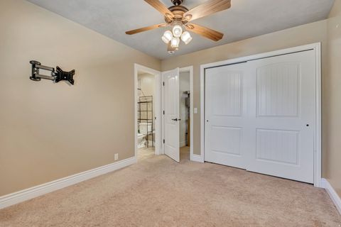 Tiny photo for 1695 E ENSIGN PL, Cottonwood Heights, UT 84121 (MLS # 2138105)