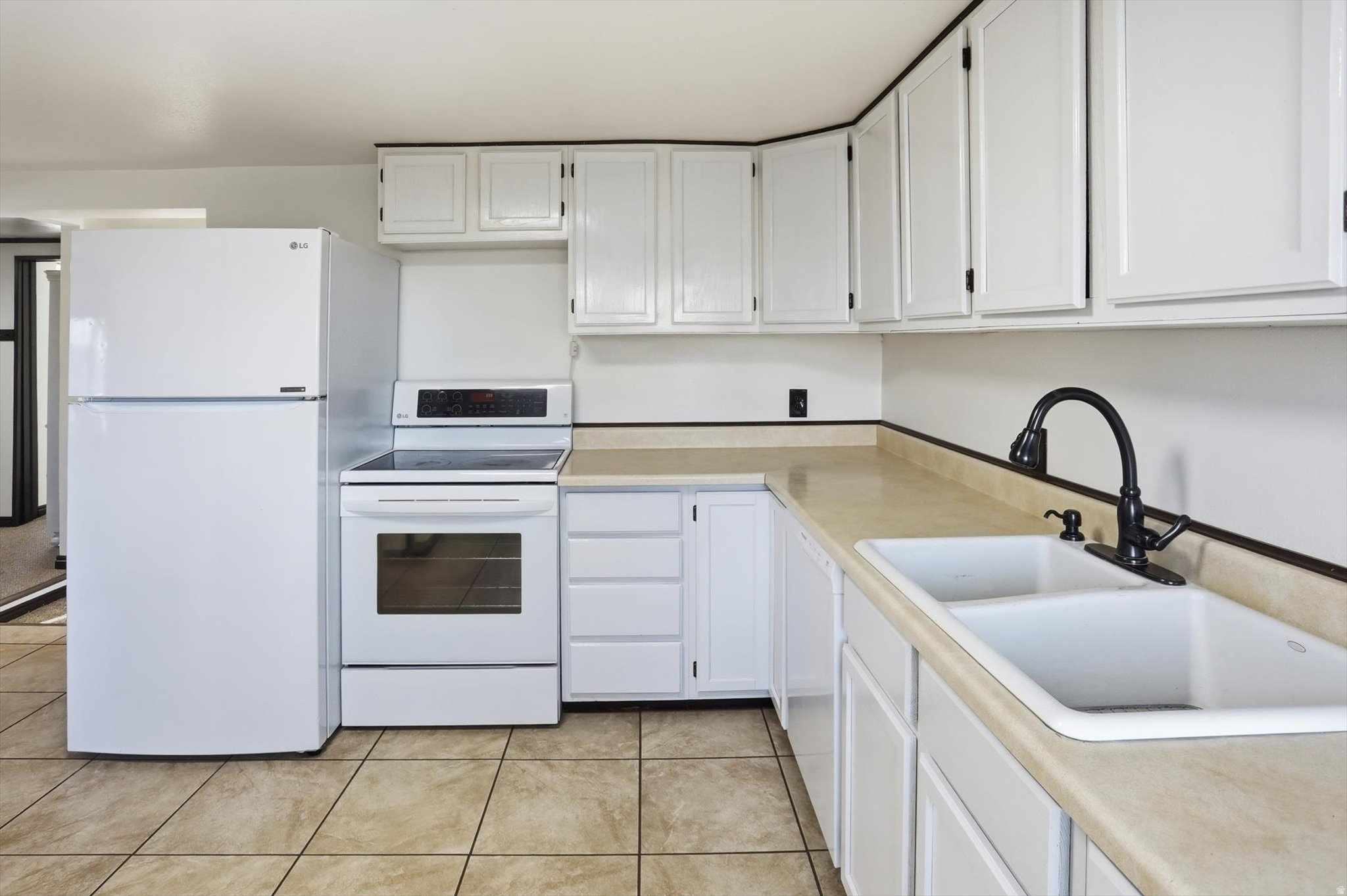 OQUIRRH HILLS ESTATES - Residential