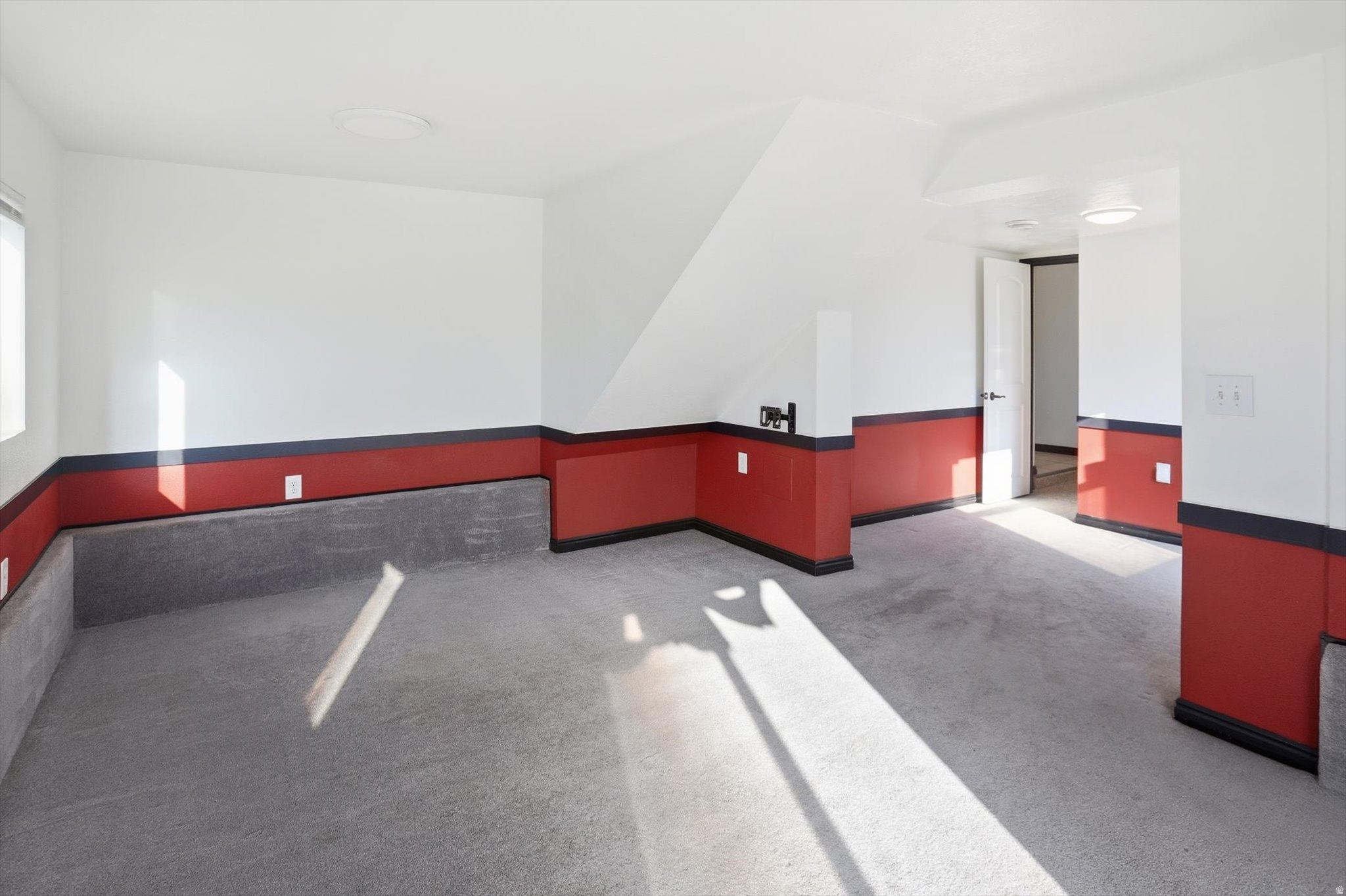 OQUIRRH HILLS ESTATES - Residential