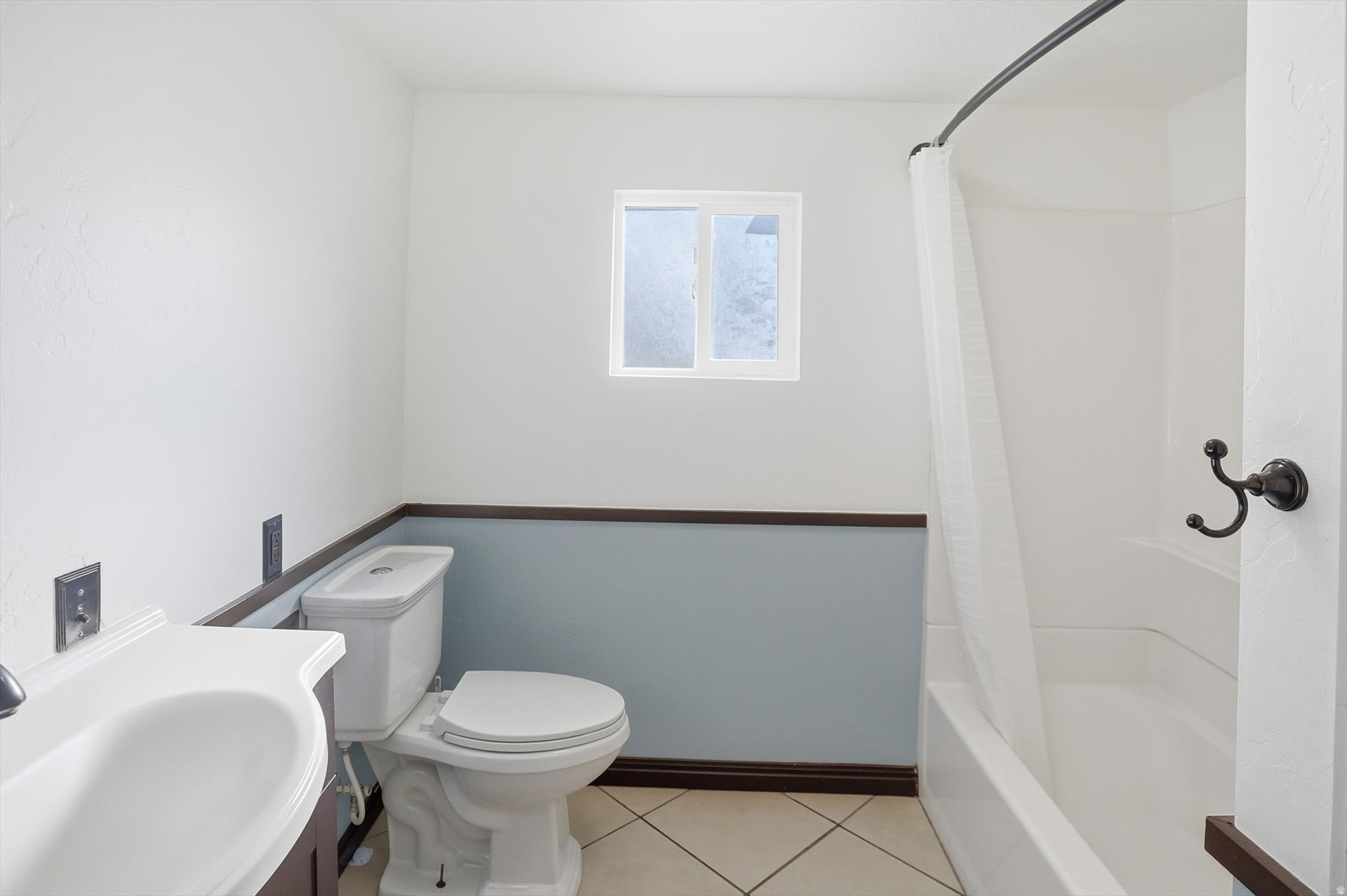 OQUIRRH HILLS ESTATES - Residential