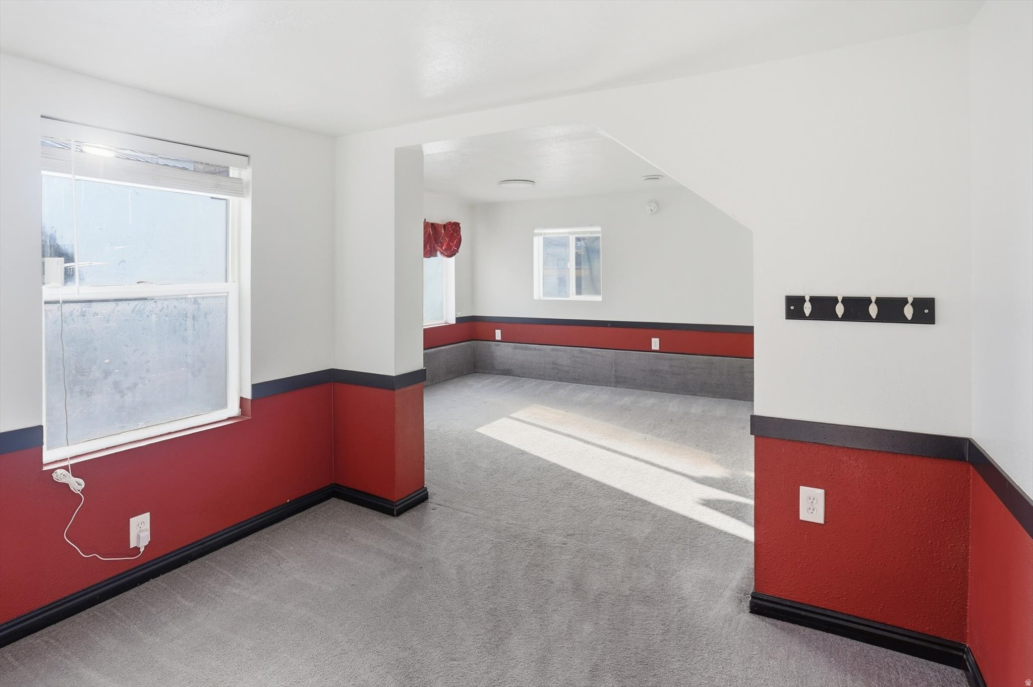 OQUIRRH HILLS ESTATES - Residential