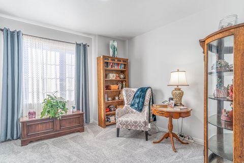 Tiny photo for 777 E APPLE BLOSSOM WAY, Fruit Heights, UT 84037 (MLS # 2145918)