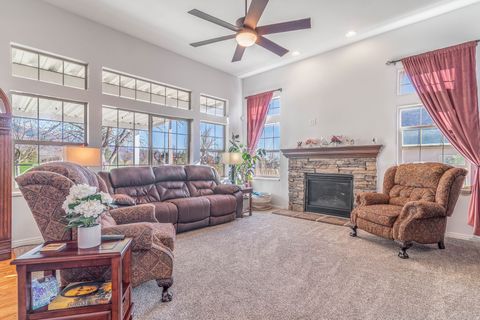 Tiny photo for 777 E APPLE BLOSSOM WAY, Fruit Heights, UT 84037 (MLS # 2145918)