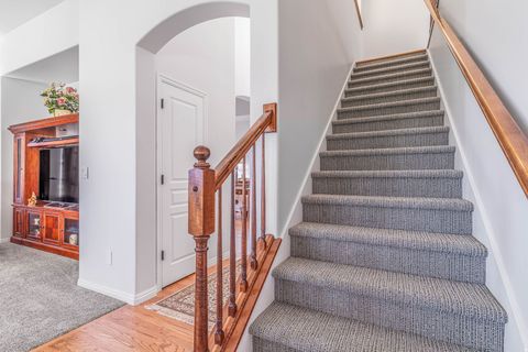 Tiny photo for 777 E APPLE BLOSSOM WAY, Fruit Heights, UT 84037 (MLS # 2145918)