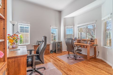 Tiny photo for 777 E APPLE BLOSSOM WAY, Fruit Heights, UT 84037 (MLS # 2145918)