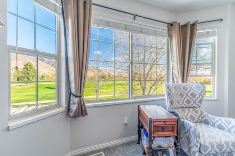 Tiny photo for 777 E APPLE BLOSSOM WAY, Fruit Heights, UT 84037 (MLS # 2145918)