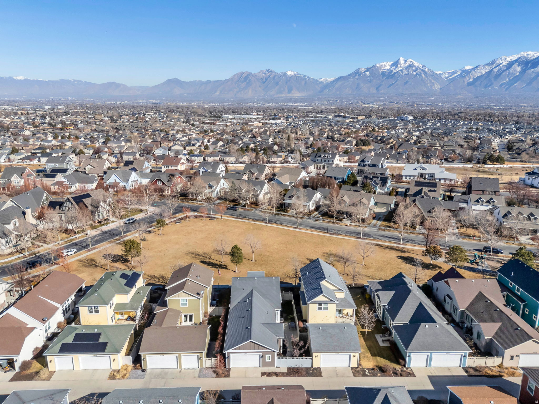 DAYBREAK - Residential