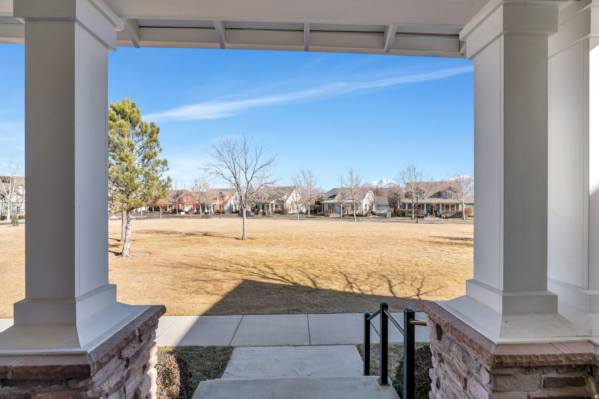 DAYBREAK - Residential