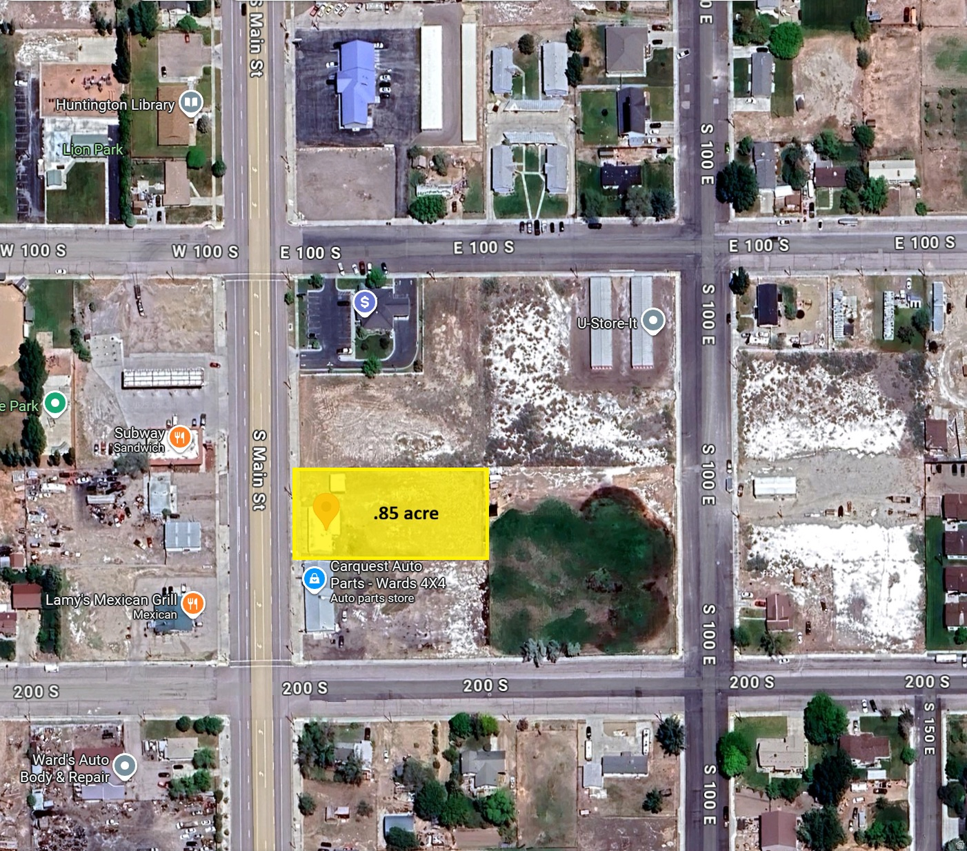 Main image without alt text