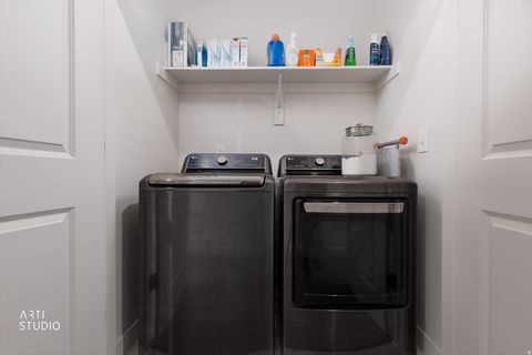 Tiny photo for 1006 W SAPPHIRE PEAK DR, Bluffdale, UT 84065 (MLS # 2131451)