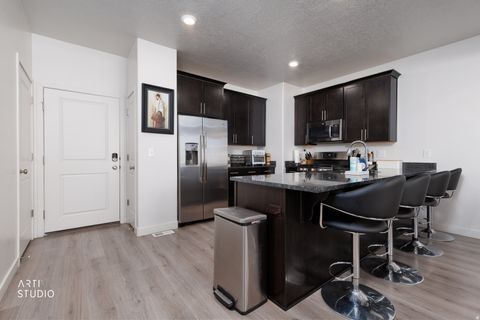 Tiny photo for 1006 W SAPPHIRE PEAK DR, Bluffdale, UT 84065 (MLS # 2131451)