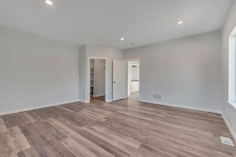 Tiny photo for 337 W 100 S, Payson, UT 84651 (MLS # 2142268)