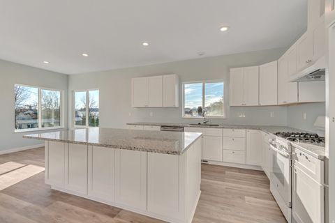 Tiny photo for 337 W 100 S, Payson, UT 84651 (MLS # 2142268)