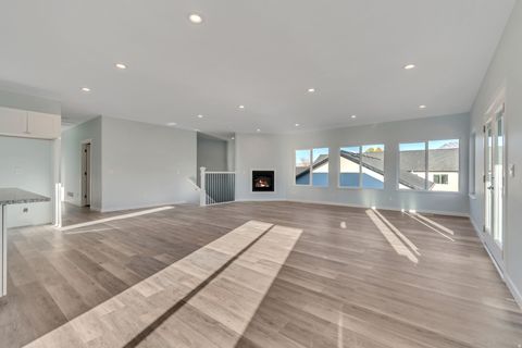 Tiny photo for 337 W 100 S, Payson, UT 84651 (MLS # 2142268)