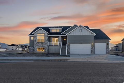 Tiny photo for 1726 S 3875 W #225, Taylor, UT 84401 (MLS # 2121059)